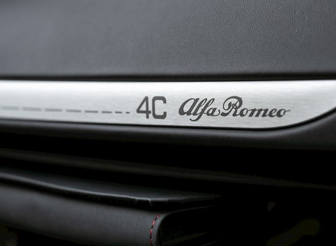 Alfa Romeo 4C 18