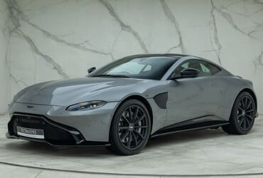 Aston Martin V8 Vantage 