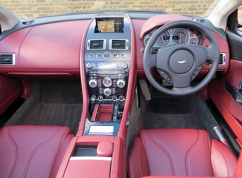 Aston Martin DBS Volante Carbon Edition 11