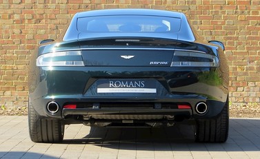 Aston Martin Rapide 7