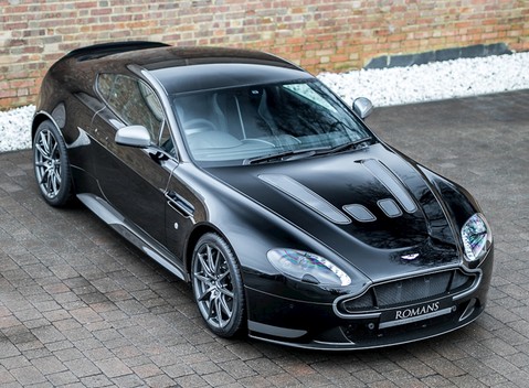 Aston Martin V12 Vantage S 8