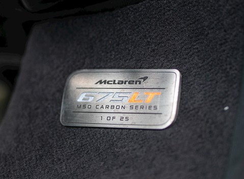 McLaren 675LT Spider MSO Carbon Series 24