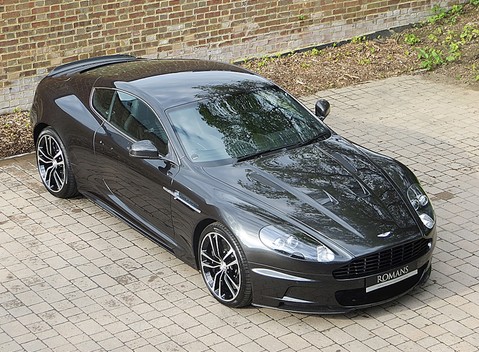 Aston Martin DBS Carbon Edition 8