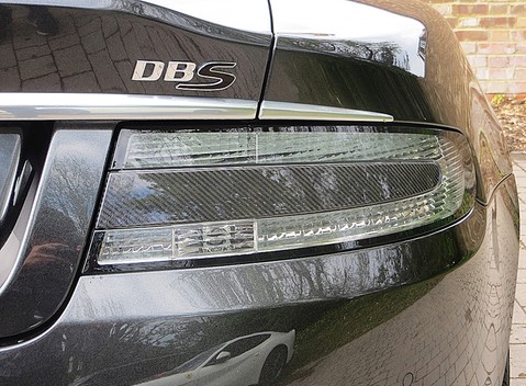 Aston Martin DBS Carbon Edition 14
