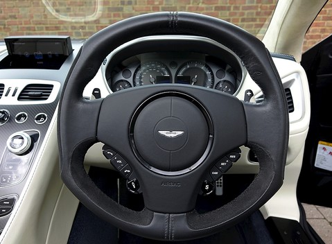 Aston Martin Vanquish Volante 4