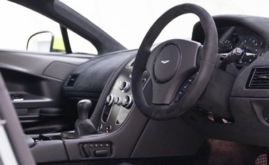 Aston Martin Vantage GT8 7