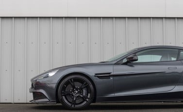 Aston Martin Vanquish S Ultimate 34