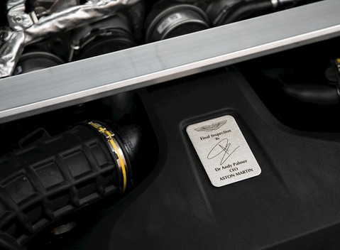 Aston Martin V8 Vantage 29