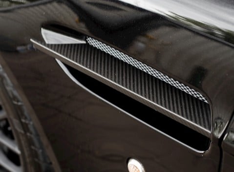 Aston Martin V12 Vantage S 26