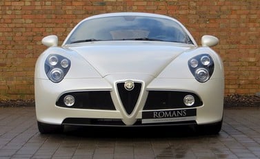 Alfa Romeo 8C Competizione 7