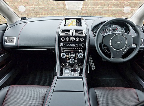 Aston Martin Rapide S 17