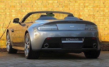 Aston Martin V8 Vantage S Roadster 5