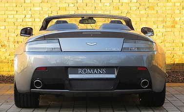 Aston Martin V8 Vantage S Roadster 6