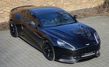 Aston Martin Vanquish Carbon Edition 3