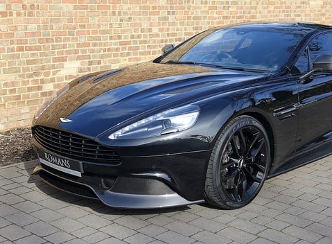 Aston Martin Vanquish Carbon Edition 9