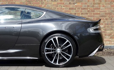 Aston Martin DBS 8
