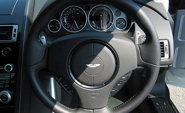 Aston Martin DBS 10
