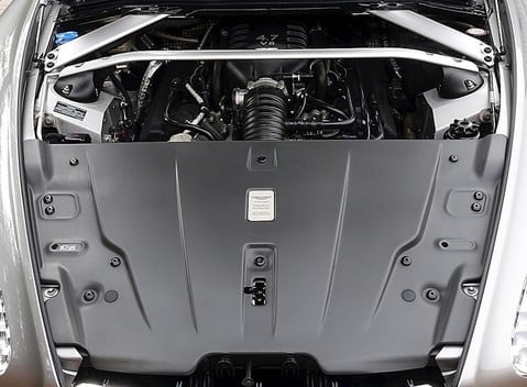 Aston Martin V8 Vantage S 3