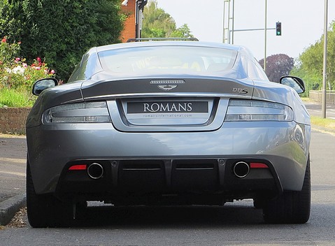 Aston Martin DBS 6