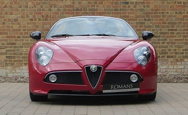Alfa Romeo 8C Spider 3