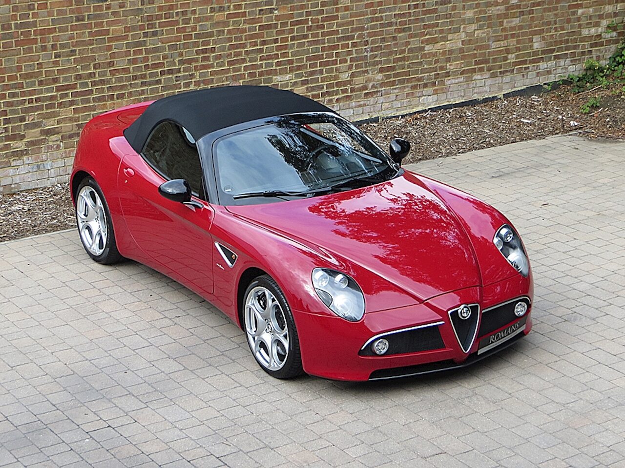 Used Alfa Romeo 8C Spider for sale | Alfa Red