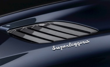 Aston Martin DBS Superleggera 22