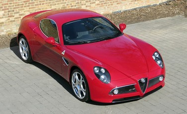 Alfa Romeo 8C Competizione 13