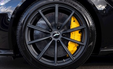 Aston Martin V8 Vantage 10