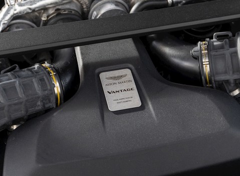 Aston Martin V8 Vantage 35