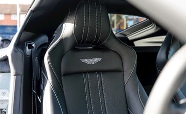 Aston Martin V8 Vantage 13