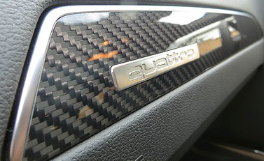 Audi RS4 Avant 9