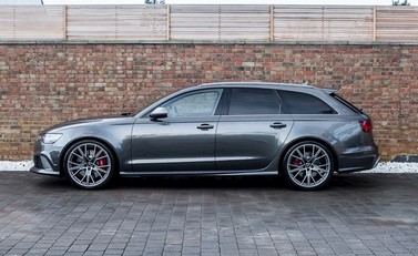 Audi RS6 Avant Performance 2