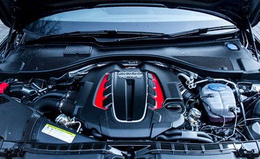Audi RS6 Avant Performance 29