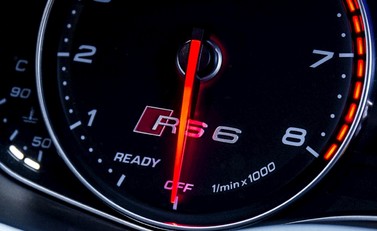 Audi RS6 Avant Performance 34