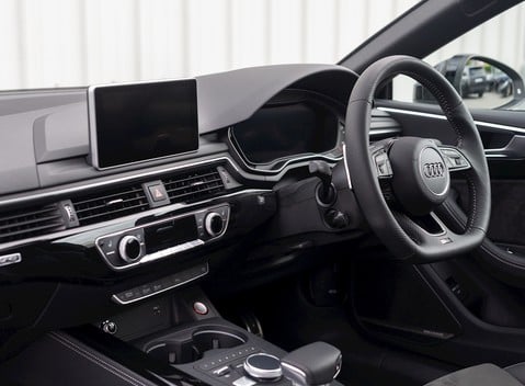 Audi RS5 Coupé Sport Edition 15