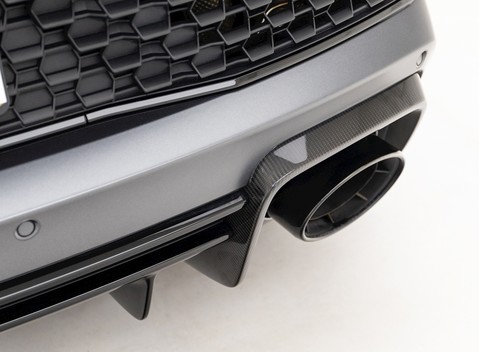 Audi R8 V10 Performance Carbon Black 16