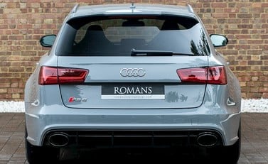 Audi RS6 Avant Performance 5