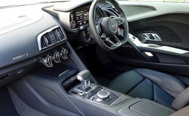 Audi R8 V10 Plus 5