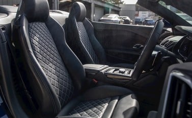 Audi R8 V10 Spyder 14