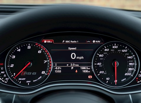 Audi RS6 Avant Performance 18