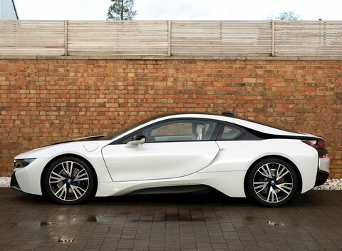 Used BMW I8 for sale  Crystal White & Blue