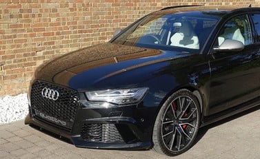 Audi RS6 Avant Performance 6