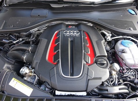 Audi RS6 Avant Performance 20