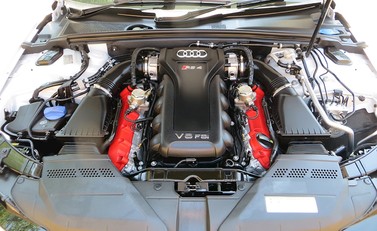 Audi RS4 Avant 21