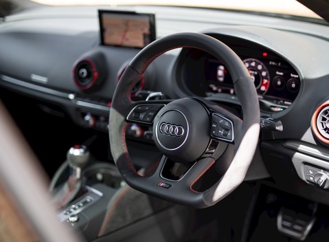 Audi RS3 Saloon 11