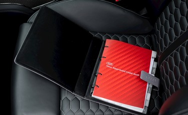 Audi RS6 Avant Performance 36