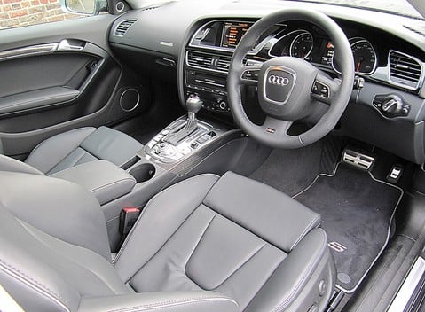 Audi RS5 7