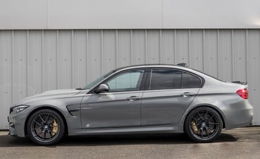 BMW M3 CS 2