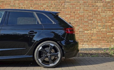 Audi RS3 Sportback 8