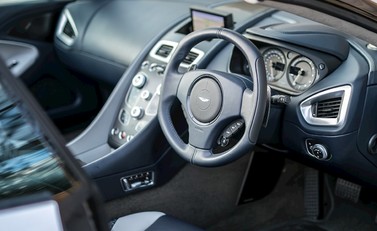 Aston Martin Zagato Vanquish Volante 13